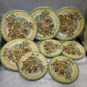 VTG Prolon Melamine dinnerware plates 4 Dinner + 4 Salad Floral Design Green